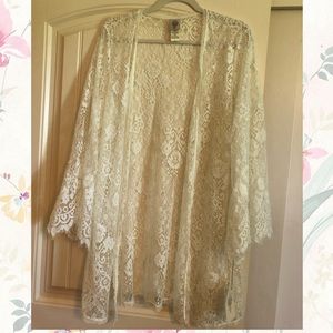 In Bloom Lace Robe/Kimono